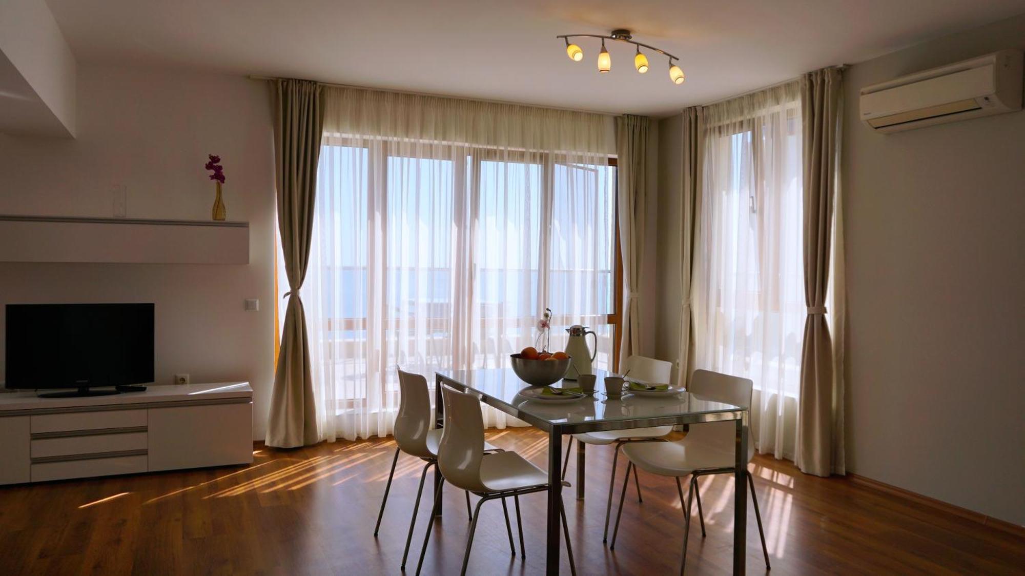Апартаменти Бяла Клиф На Плажа - Apartments Byala Cliff First Line Buitenkant foto