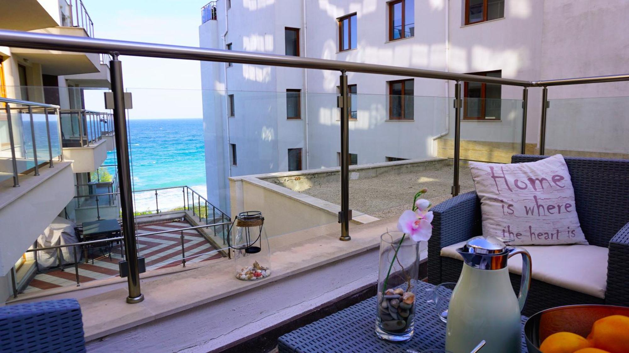 Апартаменти Бяла Клиф На Плажа - Apartments Byala Cliff First Line Buitenkant foto