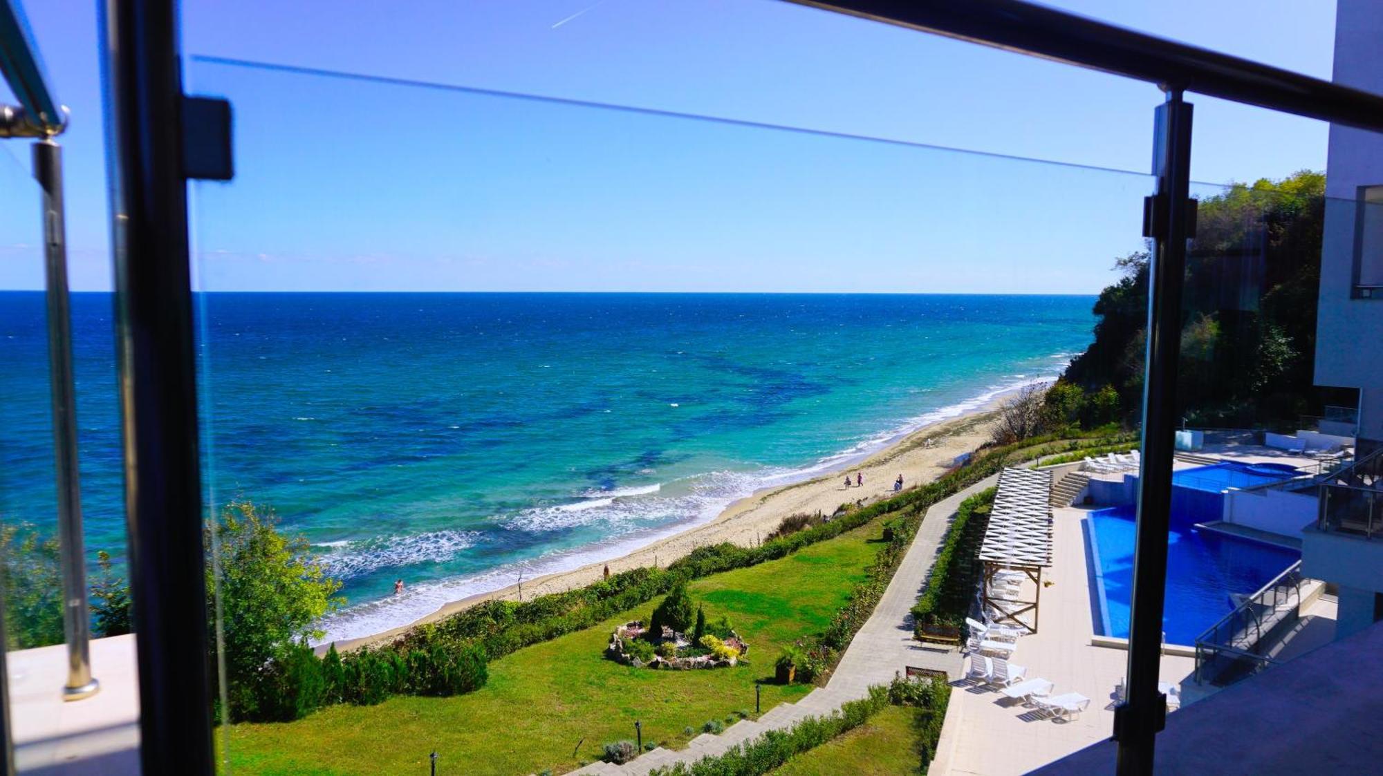 Апартаменти Бяла Клиф На Плажа - Apartments Byala Cliff First Line Buitenkant foto